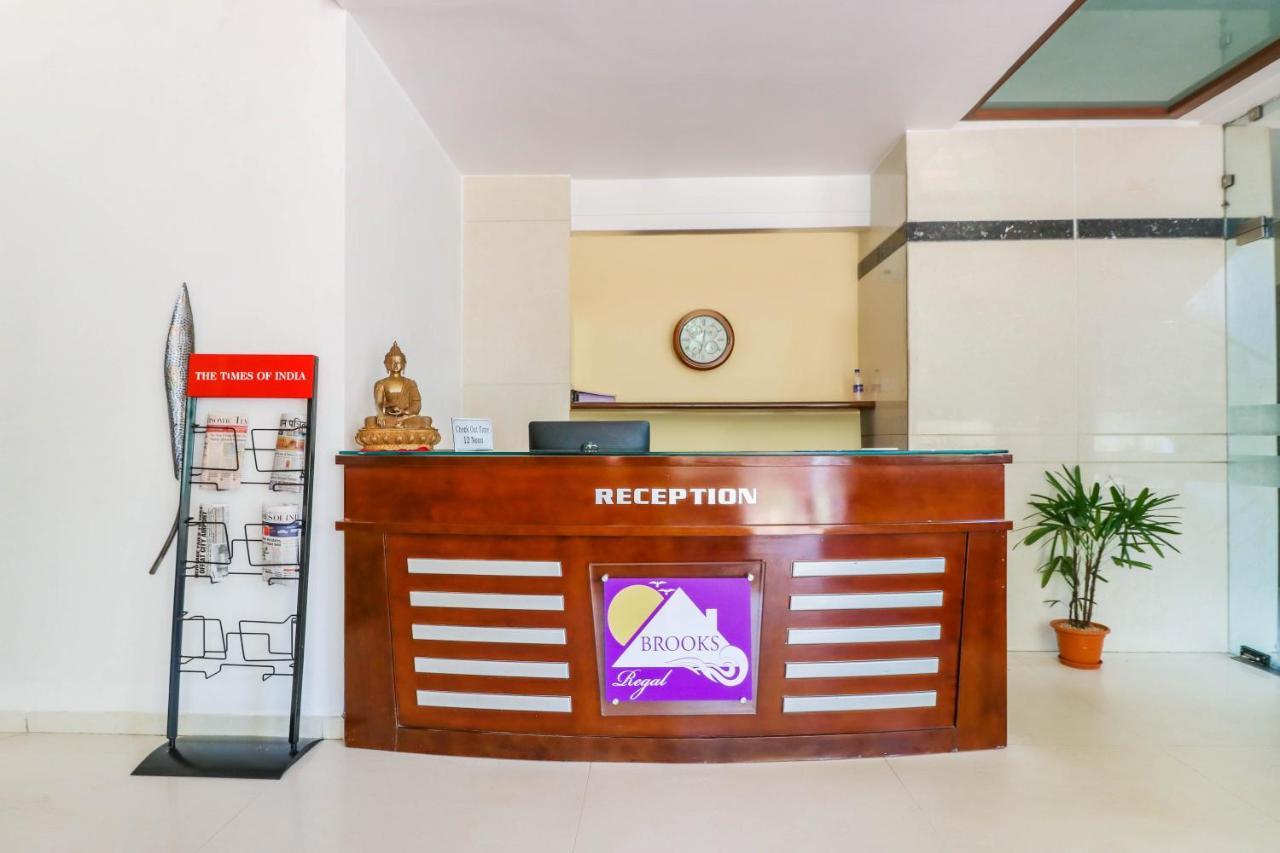 Treebo Trend Hotel Parker Ahmadábád Kültér fotó