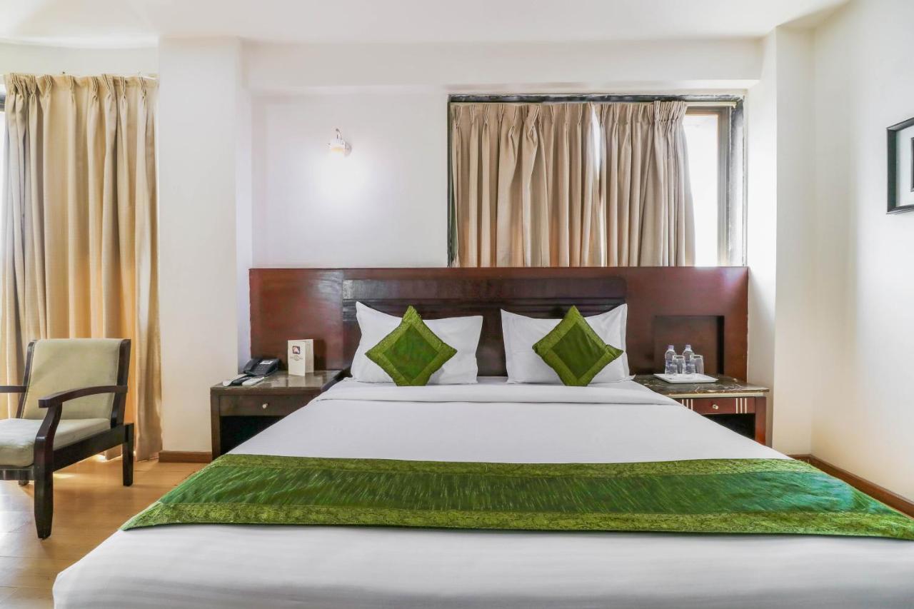 Treebo Trend Hotel Parker Ahmadábád Kültér fotó